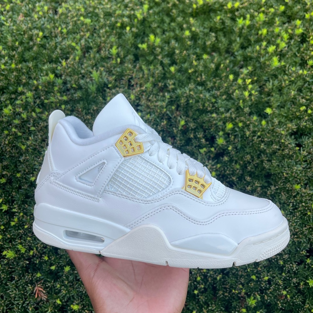 Jordan 4 Metallic Gold (Women’s)